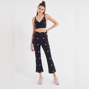 Urban Outfitters Daisy Embroidered Set